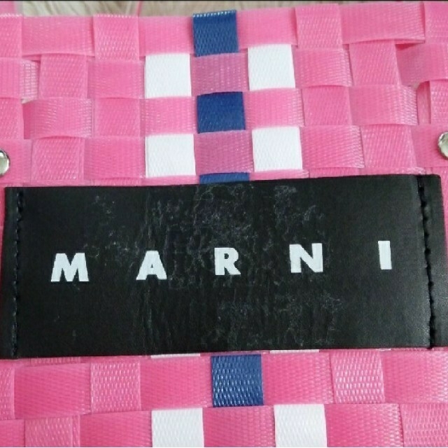 Marni(マルニ)の★マルニ　フラワーカフェ　カゴバッグ　ピンク　訳あり　断捨離整理品 レディースのバッグ(かごバッグ/ストローバッグ)の商品写真