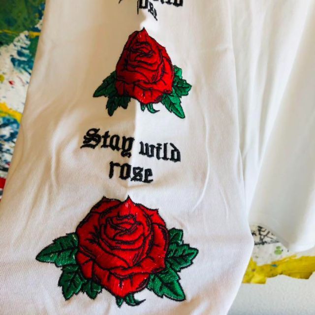 刺繍 薔薇】 バラ ロンT カットソー 秋 袖 白 ホワイト XXL XLの 刺繍 薔薇】 バラ ロンT カットソー 秋 袖 白 ホワイト XXL XLの
