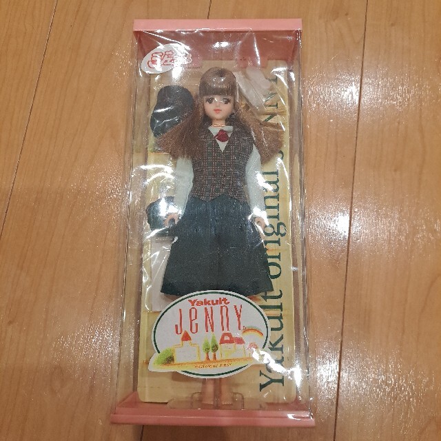 Yakult(ヤクルト)のヤクルト非売品ジェニー人形セット キッズ/ベビー/マタニティのおもちゃ(ぬいぐるみ/人形)の商品写真