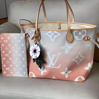 ヴィトン(LOUIS VUITTON) チャーム トートバッグ(レディース)の通販 ...