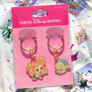 ディズニー(Disney)の𓊆 新品 ベビーアリエルとフランダー セットキーホルダー 𓊇 (キーホルダー)