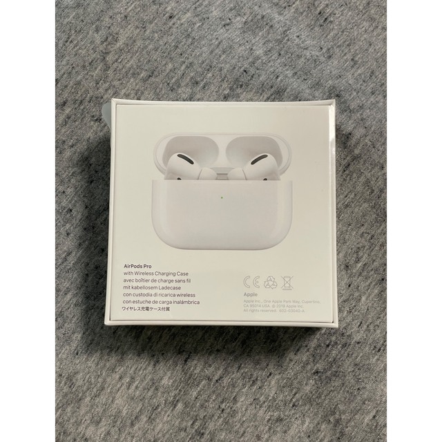 AirPods Pro MWP22J/A スマホ/家電/カメラのオーディオ機器(ヘッドフォン/イヤフォン)の商品写真