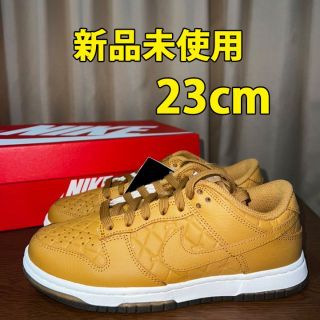 ナイキ(NIKE)のNIKE WMNS DUNK LOW(スニーカー)