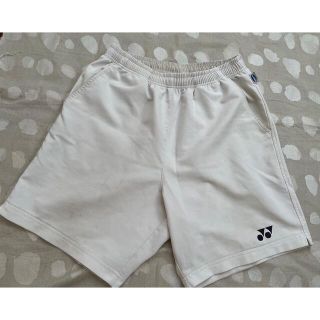 ヨネックス(YONEX)のヨネックス　ハーフパンツ　白　S(ウェア)