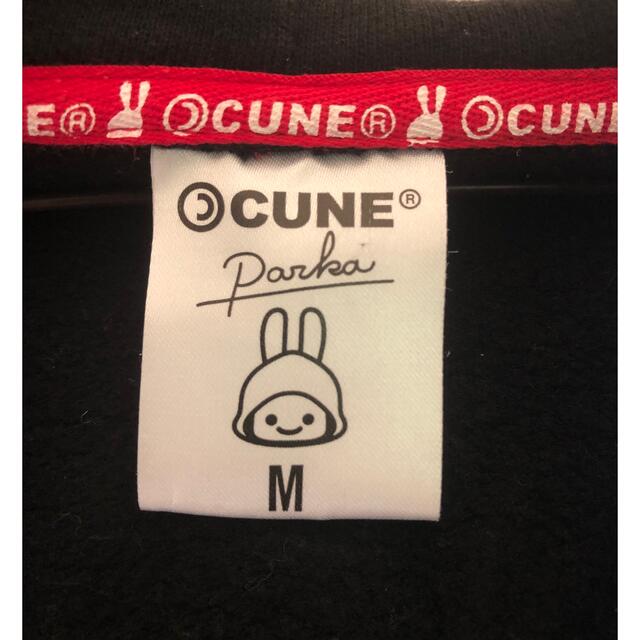 CUNE(キューン)のCUNE パーカー　Mサイズ　キューン　ブラック　 レディースのトップス(パーカー)の商品写真
