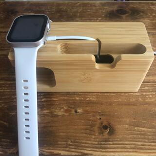 アップルウォッチ(Apple Watch)のApple Watch 充電スタンド　竹製(バッテリー/充電器)