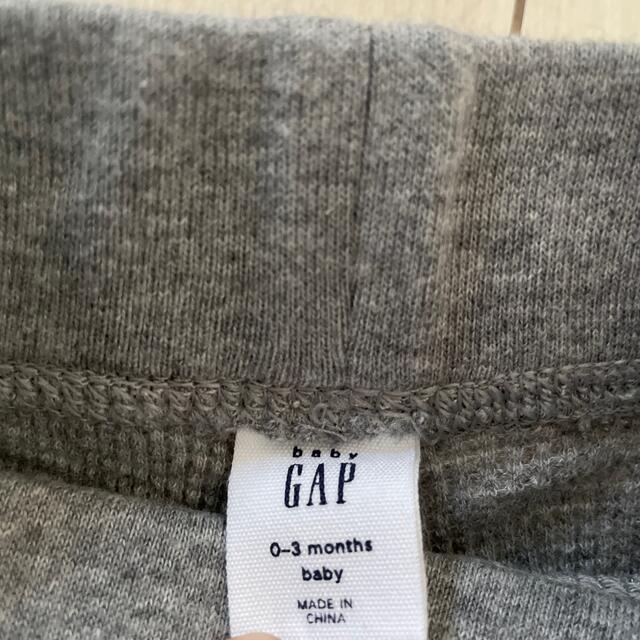 babyGAP(ベビーギャップ)の0-3ヵ月 gap パンツ キッズ/ベビー/マタニティのベビー服(~85cm)(パンツ)の商品写真