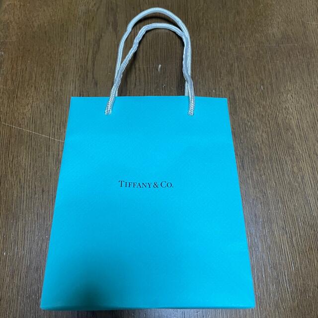 Tiffany & Co.(ティファニー)のTIFFANY &CO 紙袋 レディースのバッグ(ショップ袋)の商品写真