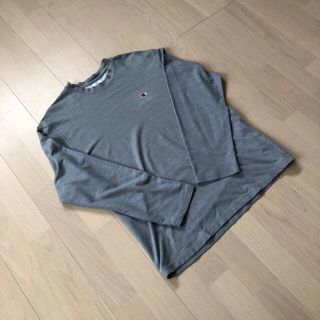 チャンピオン(Champion)のチャンピオン　ワンポイント刺繍ロゴ　長袖Tシャツ　グレー　Ｌサイズ(Tシャツ/カットソー(七分/長袖))