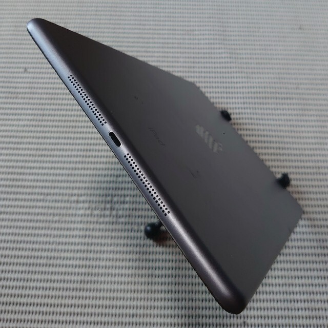 新商品 完動品液晶無傷iPad Air(A1474)本体32GBグレイWi-Fiモデル