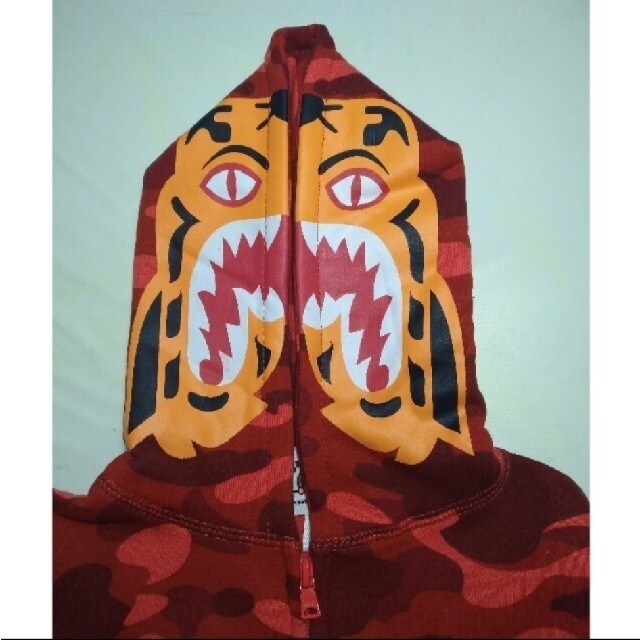 A BATHING APE(アベイシングエイプ)の【１２０】BAPE　COLOR　CAMO TIGER ZIP HOODIE キッズ/ベビー/マタニティのキッズ服女の子用(90cm~)(ジャケット/上着)の商品写真