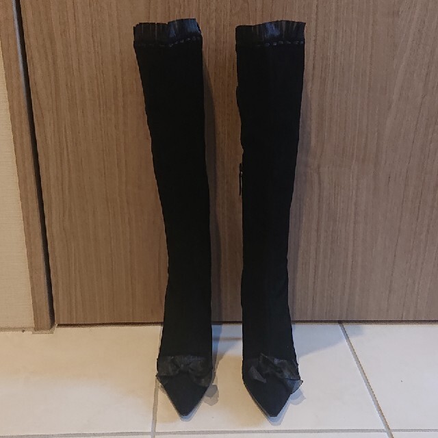 2022?新作】 新品☆CASADEI カサディ フリル リボン 黒 ブラック