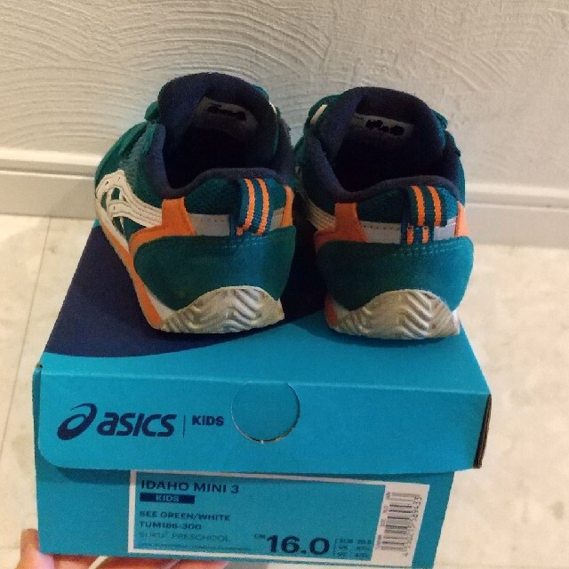 asics(アシックス)のアシックス キッズ スニーカー 16.0cm グリーン キッズ/ベビー/マタニティのキッズ靴/シューズ(15cm~)(スニーカー)の商品写真