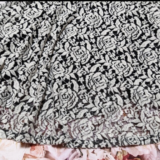 DaTuRa(ダチュラ)のDaTuRa❤DURAS❤axes femme❤黒×白❤花柄❤レース❤ワンピース レディースのワンピース(ミニワンピース)の商品写真