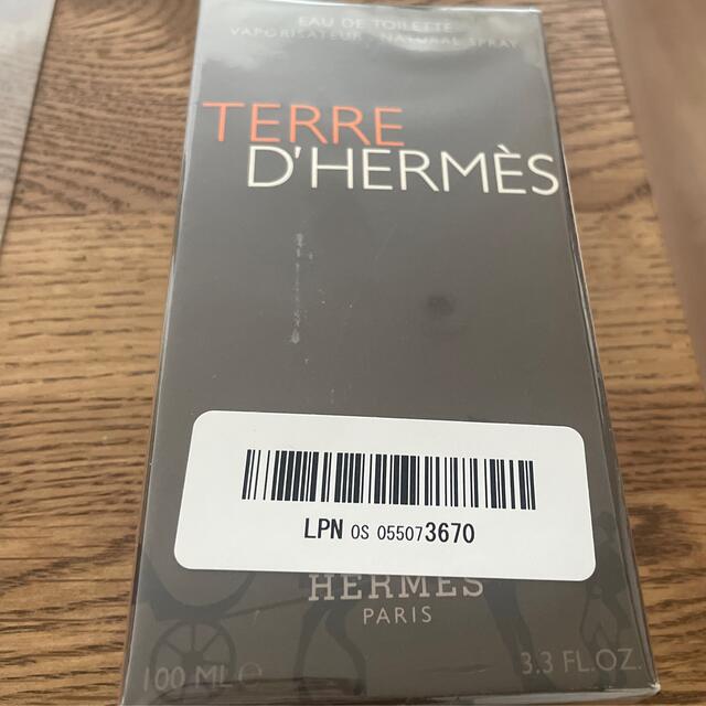 Hermes(エルメス)のterre d'hermes  100ml  香水　エルメス テールドエルメス コスメ/美容の香水(ユニセックス)の商品写真