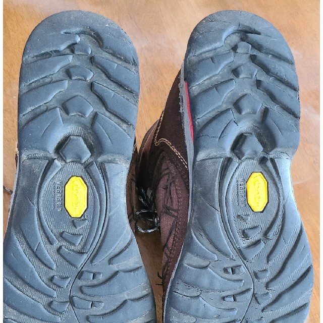 アゾロ登山靴26cm スポーツ/アウトドアのアウトドア(登山用品)の商品写真