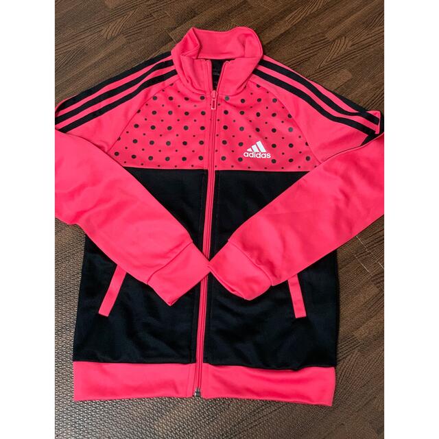 adidas(アディダス)のアディダス　ジャージ　上のみ　140 キッズ/ベビー/マタニティのキッズ服女の子用(90cm~)(ジャケット/上着)の商品写真