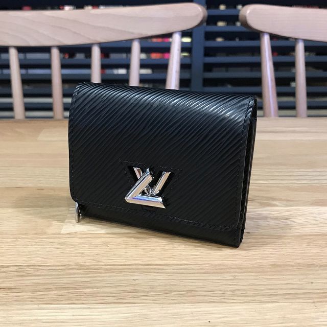 国際ブランド】 LOUIS VUITTON - 超美品 ルイヴィトン 現行 エピ