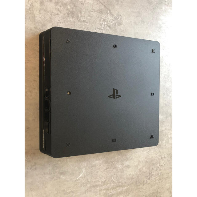 SONY(ソニー)のPlayStation®4 500GB CUH-2100A ソフト3本セット エンタメ/ホビーのゲームソフト/ゲーム機本体(家庭用ゲーム機本体)の商品写真