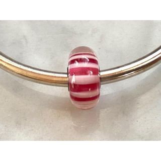 Trollbeads トロールビーズ　ホワイトとピンクのストライプビーズ(チャーム)