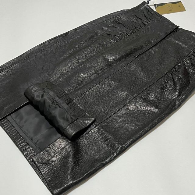【未使用品】イングランドシープ　レザー　スカート　ブラック レディースのスカート(ひざ丈スカート)の商品写真