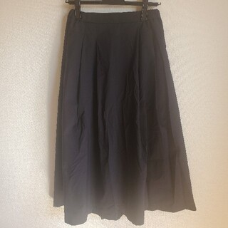 ユニクロ(UNIQLO)の黒スカート(ロングスカート)