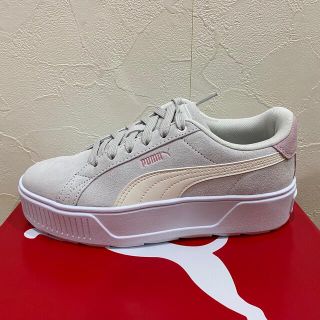 PUMA 厚底カルメン 24.5