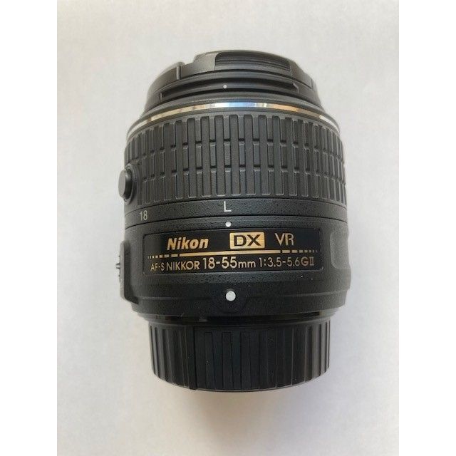 【美品】Nikon デジタル一眼レフカメラ D3300 ダブルズームキット