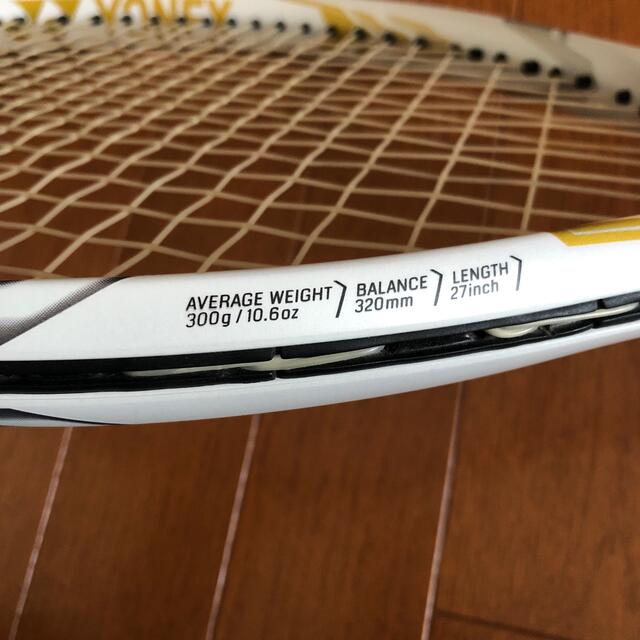 YONEX(ヨネックス)のヨネックス  テニスラケット　eゾーン100 スポーツ/アウトドアのテニス(ラケット)の商品写真
