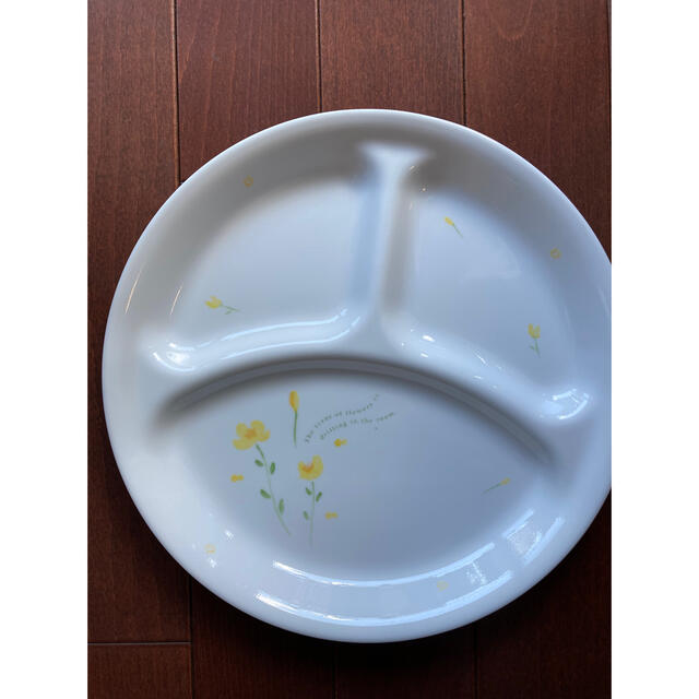 CORELLE(コレール)のコレール　ランチプレート　子育て世帯におすすめ💕 インテリア/住まい/日用品のキッチン/食器(食器)の商品写真