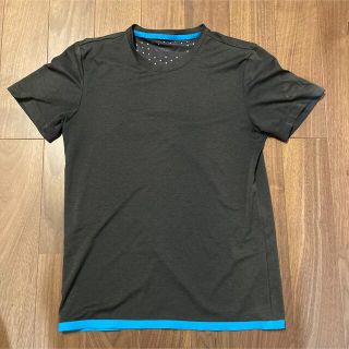 アディダス(adidas)のアディダス　adidas tシャツ　Tシャツ　トップス　半袖　古着(Tシャツ/カットソー(半袖/袖なし))