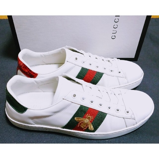 Gucci - グッチ スニーカー エース ビー 白 27.5cmの通販 by 【新品】 27.5cm 白 ビー エース スニーカー グッチ スニーカー