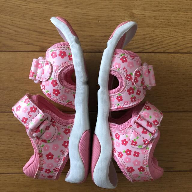 mikihouse(ミキハウス)のMIKI HOUSE (ミキハウス)女の子サンダル　16cm キッズ/ベビー/マタニティのキッズ靴/シューズ(15cm~)(サンダル)の商品写真