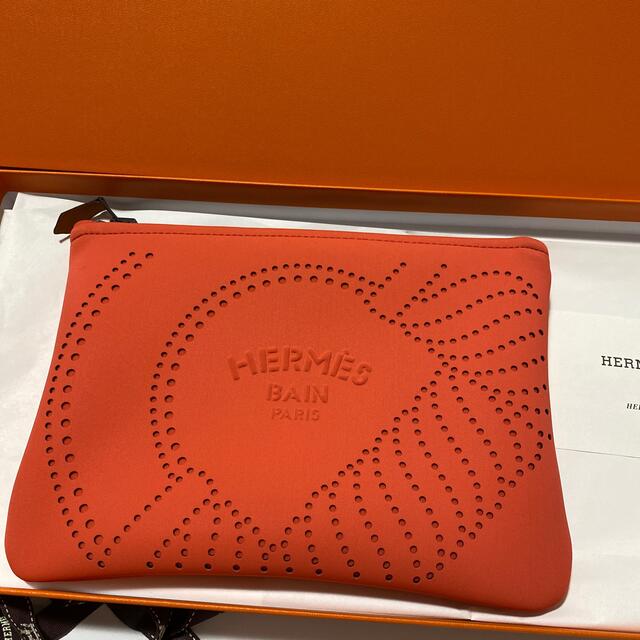 Hermes(エルメス)のHERMES 《ネオバン　カノエH》PM レディースのファッション小物(ポーチ)の商品写真