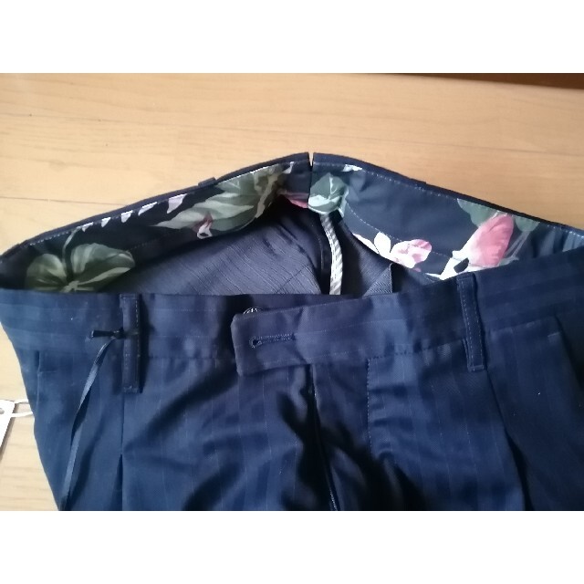 Marni - 新品未使用 NEILL KATTER イタリア製パンツの通販 by てつ122620's shop｜マルニならラクマ