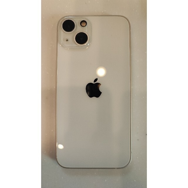 iPhone(アイフォーン)のApple iPhone13 128GB スターライト 中古 極美品 スマホ/家電/カメラのスマートフォン/携帯電話(スマートフォン本体)の商品写真