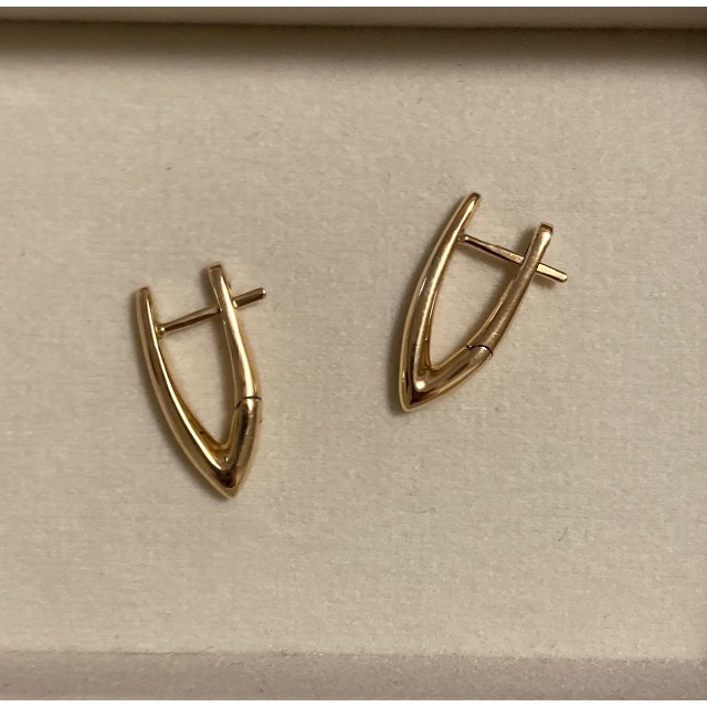 ホアキンべラオ ピアス SOLEA 18K YG