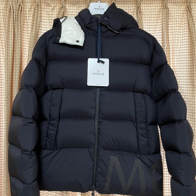 【新品未使用】MONCLER ダウンジャケット