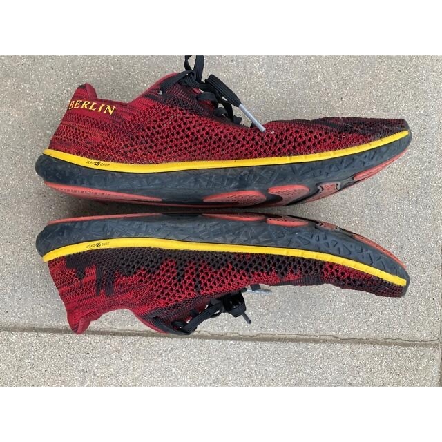 ALTRA(アルトラ)のESCALANTE RACER BERLIN 8.5 altra 山と道 スポーツ/アウトドアのランニング(シューズ)の商品写真