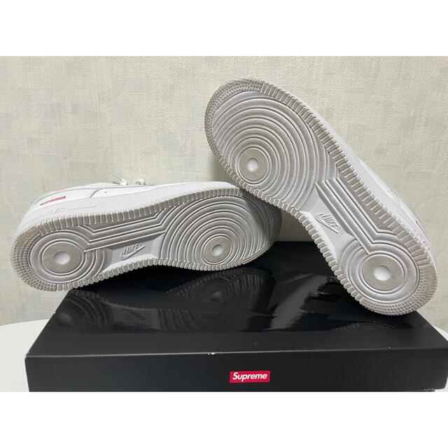 NIKE(ナイキ)のSupreme シュプリーム ナイキ エアフォース1 28cm ホワイト メンズの靴/シューズ(スニーカー)の商品写真