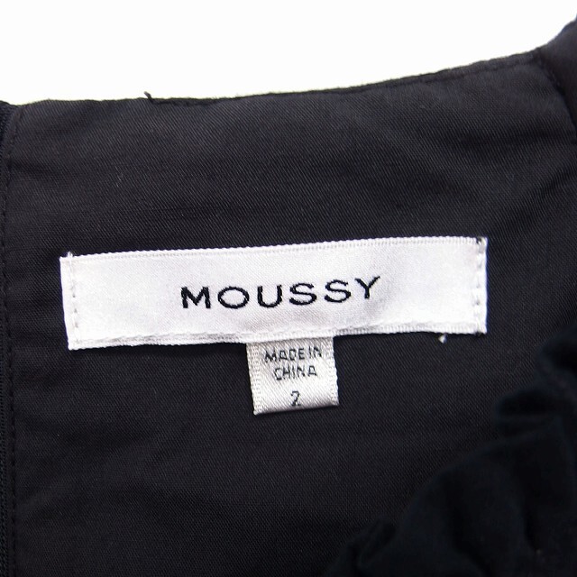 moussy(マウジー)のマウジー moussy ワンピース 刺繍 五分袖 ひざ丈 Vネック コットン 綿 レディースのワンピース(ひざ丈ワンピース)の商品写真