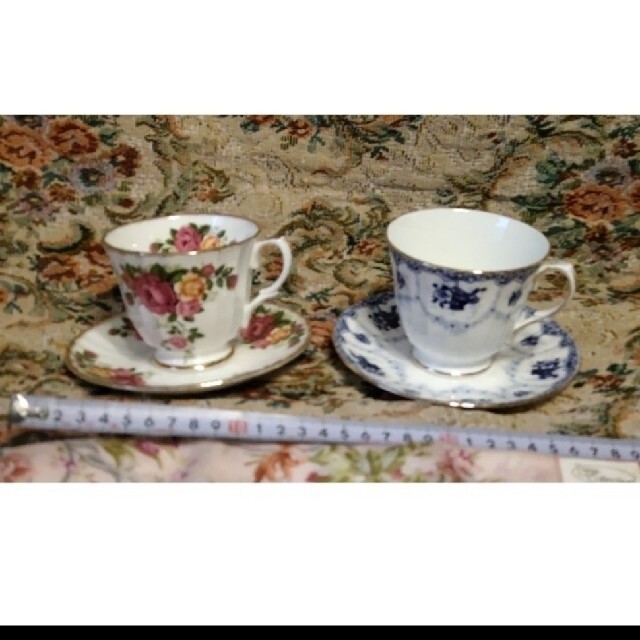 ヴィンテージ Duchess イギリス 美しい ティー カップ&ソーサー 2客組