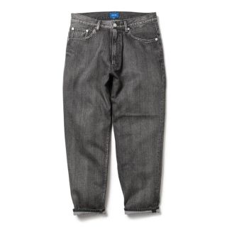 ビームス(BEAMS)の【美品】BEAMS ビームス バギーテーパードデニム M 黒(デニム/ジーンズ)