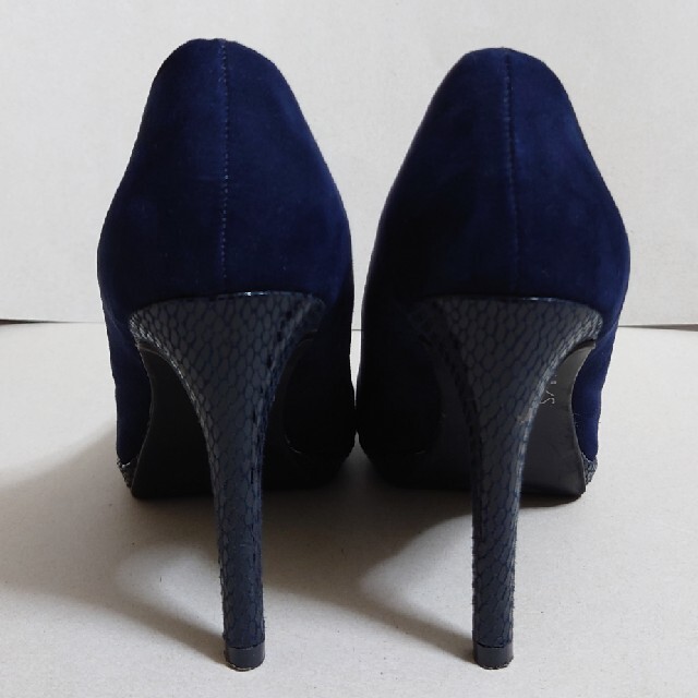 H&M(エイチアンドエム)のM&Ｓ COLLECTION WIDER FIT ブルーハイヒール レディースの靴/シューズ(ハイヒール/パンプス)の商品写真