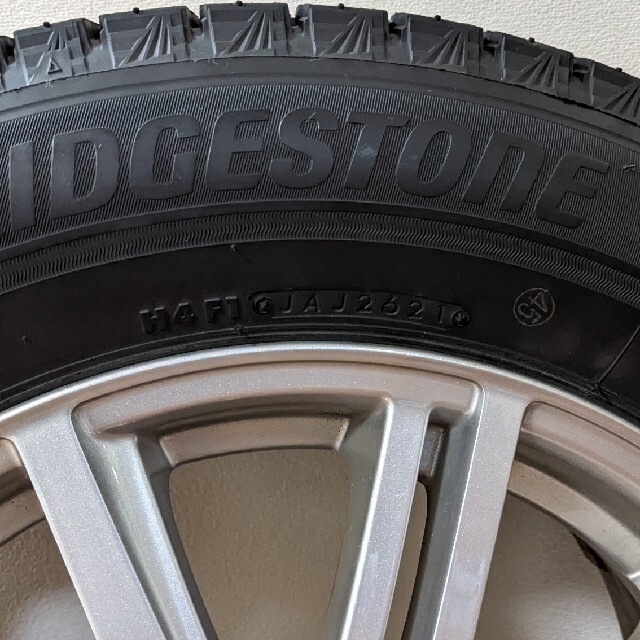 BRIDGESTONE(ブリヂストン)の2021年 ブリザック VRX3 215/60R16 アルミホイールセット 自動車/バイクの自動車(タイヤ・ホイールセット)の商品写真