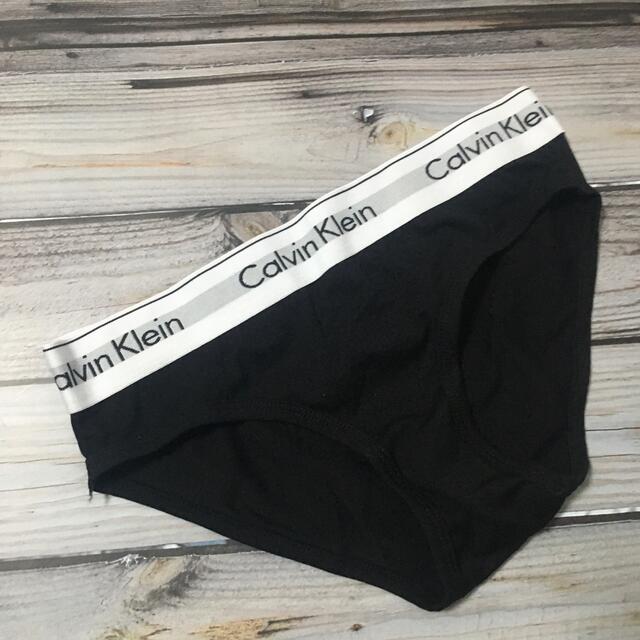 ck Calvin Klein(シーケーカルバンクライン)のカルバンクライン　レディース　上下セット　ブラショーツ　ブラック　Lサイズ レディースの下着/アンダーウェア(ブラ&ショーツセット)の商品写真