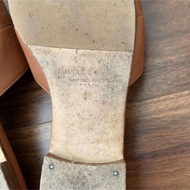MANOLO BLAHNIK(マノロブラニク)のMANOLO BLAHNIK サンダル レディースの靴/シューズ(サンダル)の商品写真