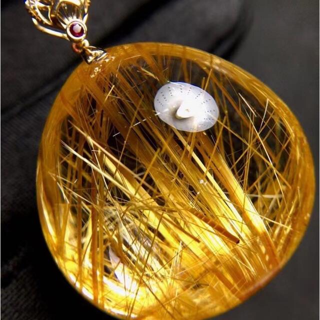 天然】タイチンルチルクオーツ ペンダントトップ 18.8g k18 - ネックレス