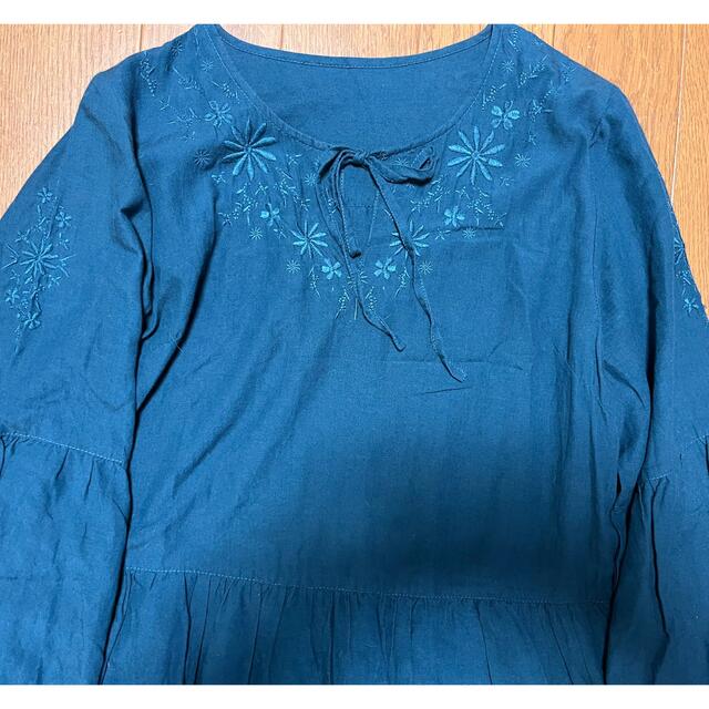 ターコイズブルー刺繍ワンピース