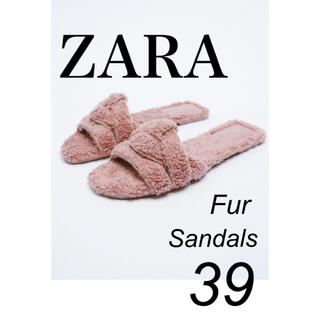 ザラ(ZARA)の新品　今季　ZARA フェイクファー　フラット　サンダル　タグ付(サンダル)